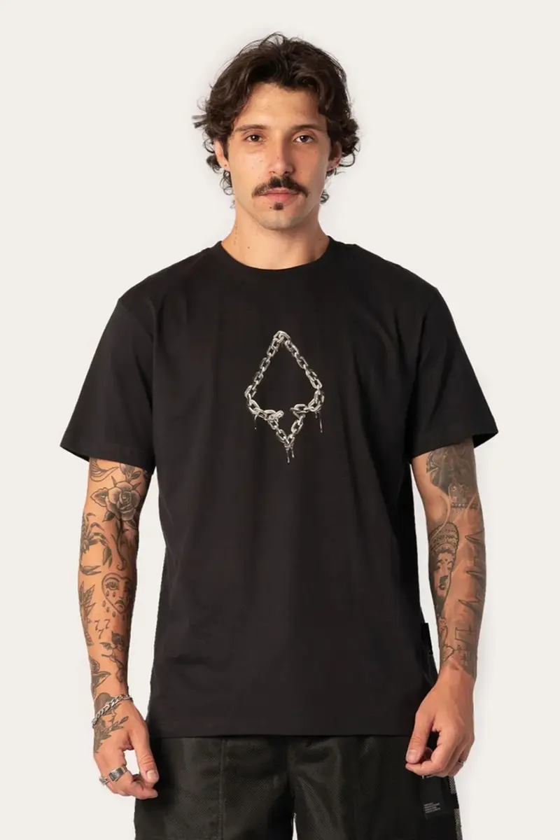 Camiseta MCD Regular Espada Corrente